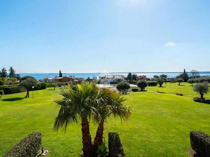 Appartamento trilocale in vendita in Via del Porto, Moniga Del Garda