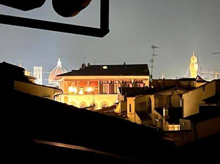 Appartamento trilocale in affitto in Piazza Santo Spirito, Firenze