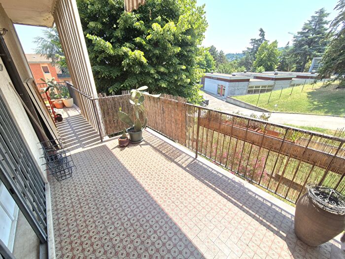 Appartamento con 5 locali in vendita in Via Buon Pastore, Bologna