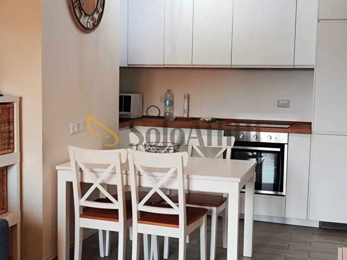 Appartamento trilocale in affitto in Via Francesco Guardi, Cinisello Balsamo