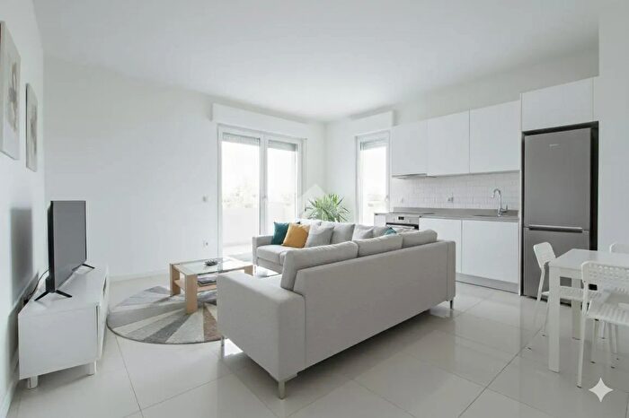 Appartamento trilocale in vendita in Via Guglielmo Marconi, Veduggio Con Colzano