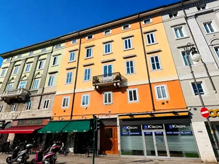 Appartamento trilocale in vendita in Largo della Barriera Vecchia, Trieste