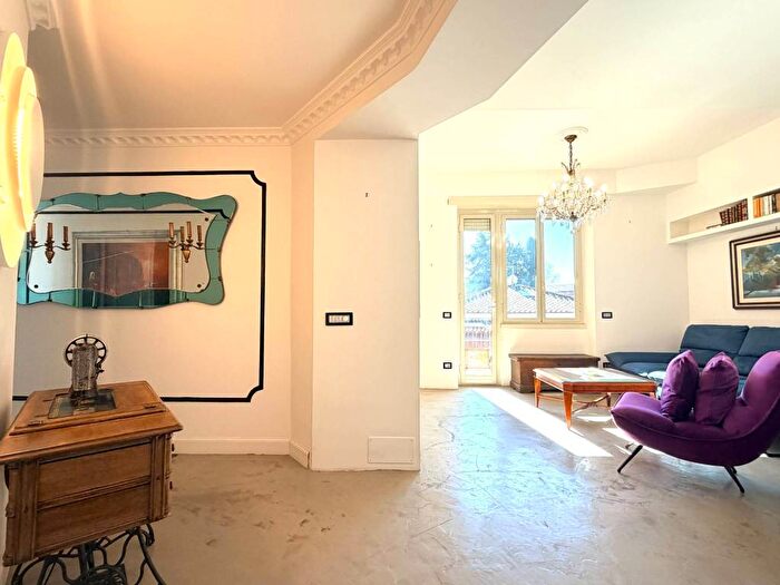 Appartamento trilocale in affitto in Via Grassano, Quarto Miglio, Roma