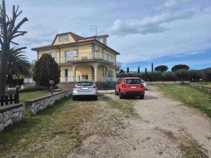 Appartamento trilocale in affitto in Via San Lorenzo, Fiano Romano