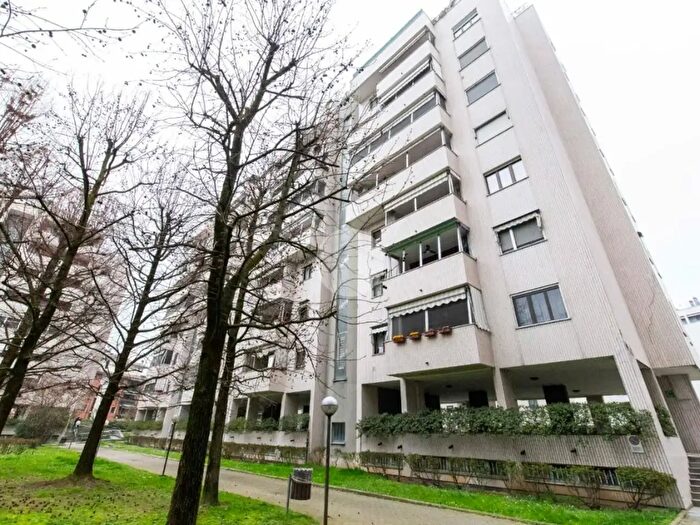 Appartamento trilocale in vendita in Via Massimo dAzeglio, Rozzano