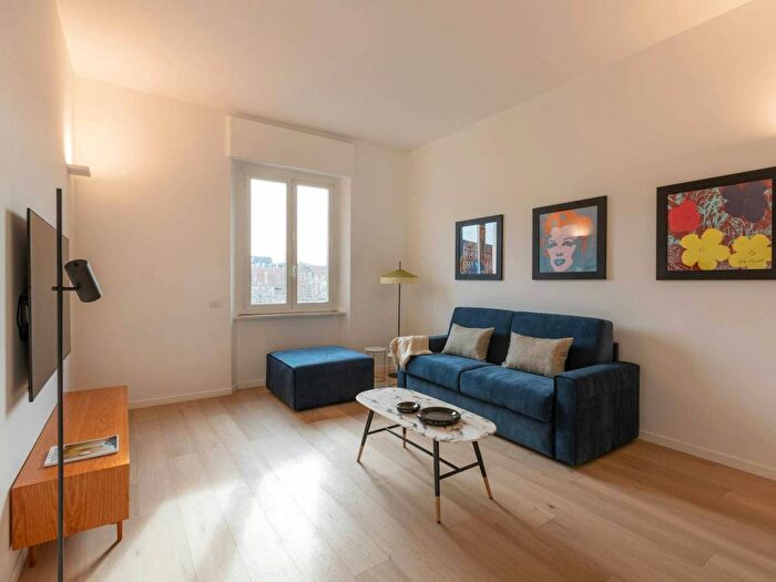 Appartamento quadrilocale in affitto in Viale Papiniano, Corso Genova, Milano