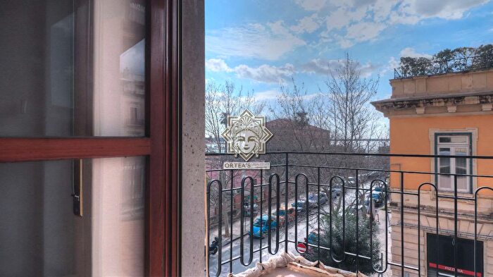 Appartamento con 5 locali in vendita in Via Maielli, Siracusa