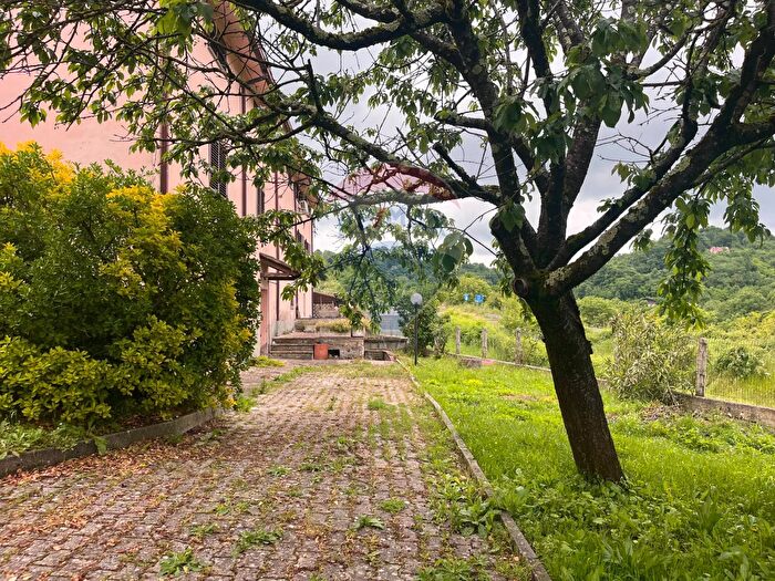 Casa con 7 locali in vendita in Via Aldo Moro, Torricella In Sabina