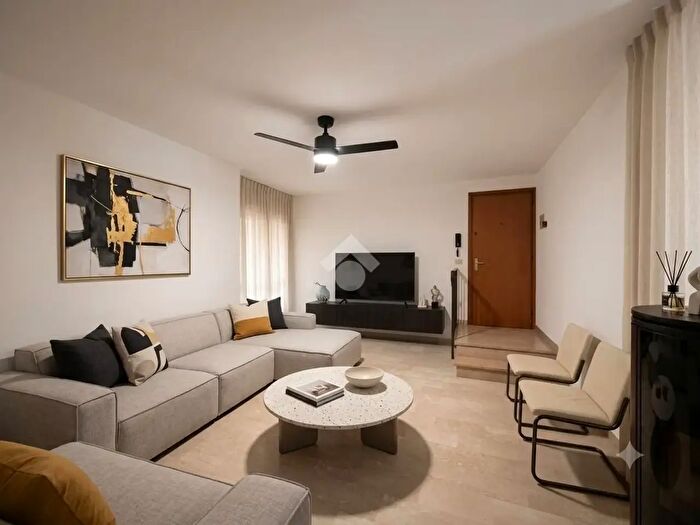 Appartamento quadrilocale in vendita in Via della Sega, Asolo