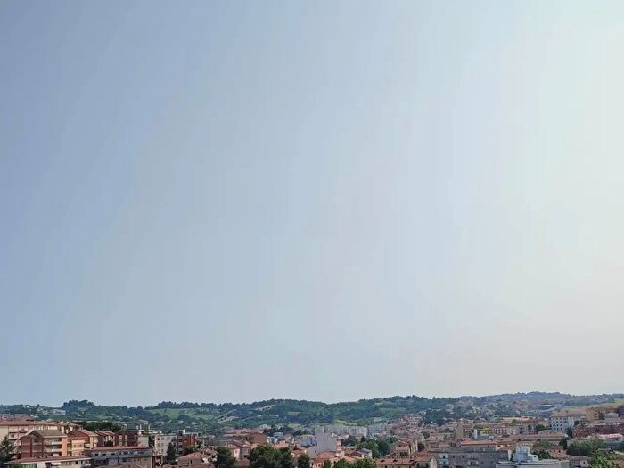 Appartamento trilocale in vendita in Ancona