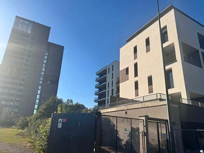 Appartamento monolocale in affitto in Piazza Tirana, Milano