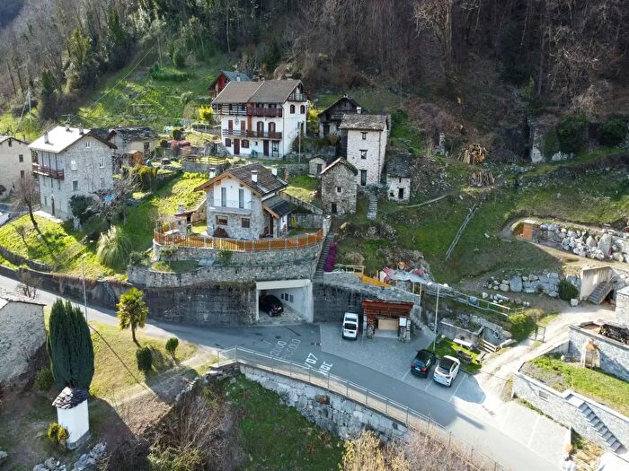 Casa monolocale in vendita in Via Bortolotto, Gordona