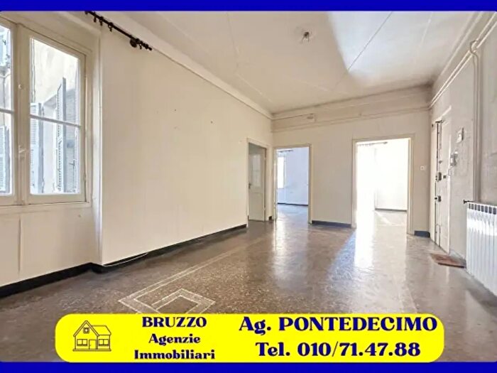 Appartamento quadrilocale in vendita in Via Andrea Costa, Genova