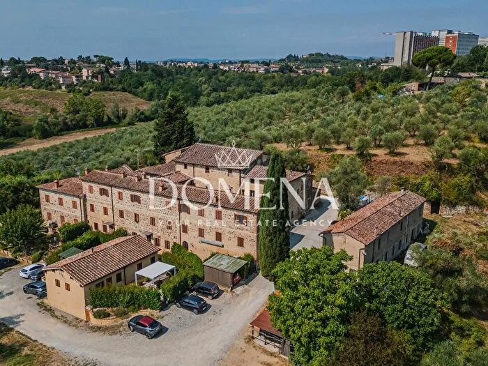 Appartamento quadrilocale in vendita in Siena