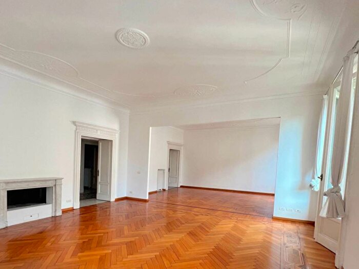 Appartamento con 6 locali in affitto in Via Lorenzo Mascheroni, Pagano, Milano