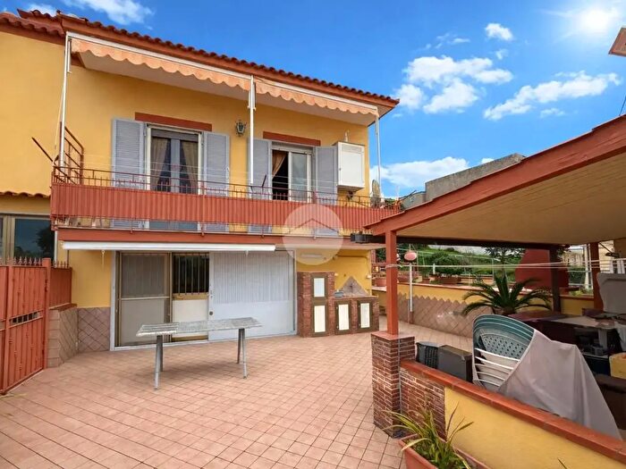 Appartamento quadrilocale in vendita in Via Panoramica I Traversa, Monte Di Procida