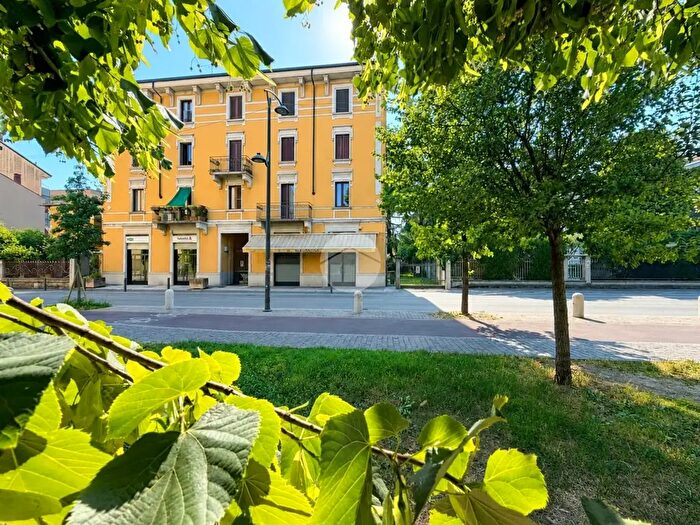 Appartamento trilocale in vendita in Appartamento Viale Assunta, Cernusco Sul Naviglio
