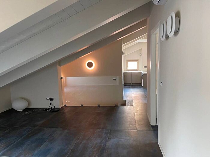 Appartamento quadrilocale in affitto in Via San Pio V, San Salvario Baretti, Torino