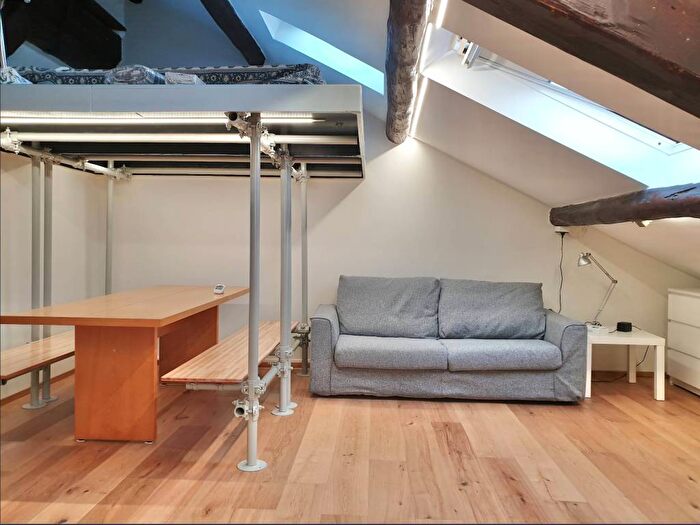 Appartamento monolocale in affitto in Via Aurelio Saffi, Vincenzo Monti, Milano