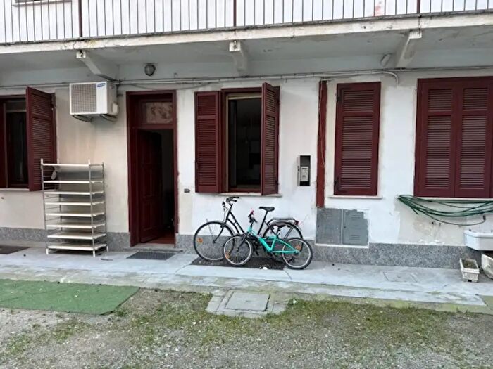 Appartamento trilocale in vendita in Via Gioacchino Rossini, Vigevano