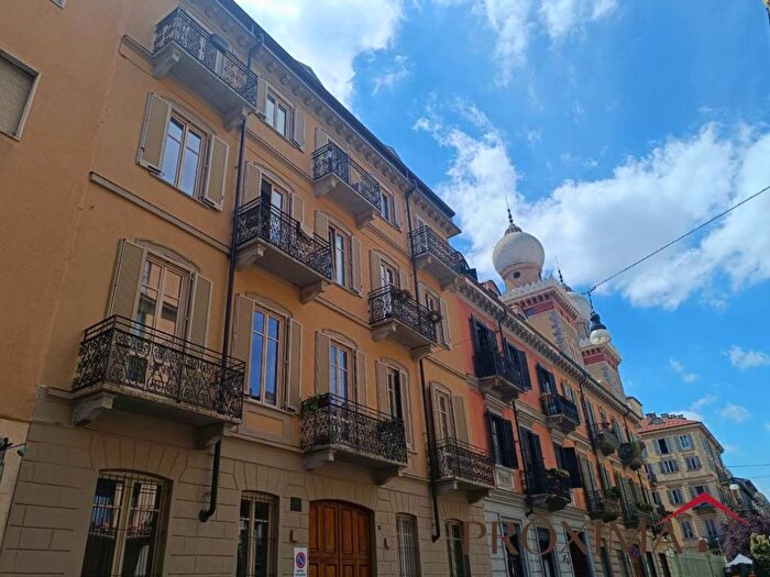 Appartamento bilocale in affitto in Via San Pio V, San Salvario Baretti, Torino