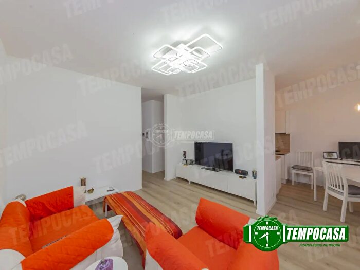 Appartamento trilocale in vendita in Via Ugo Ojetti, Milano