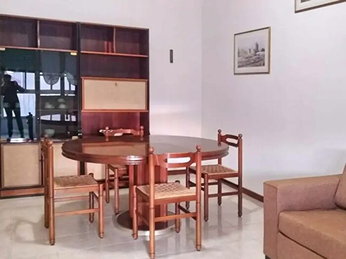 Appartamento trilocale in vendita in Via Pordenone, Padova
