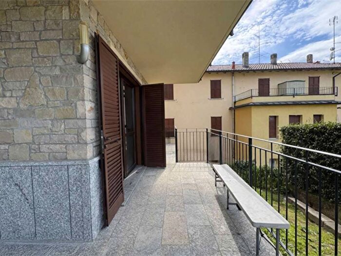 Appartamento trilocale in affitto in Centro, Cassina Rizzardi