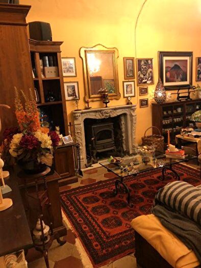 Appartamento con 7 locali in vendita in Sarzana