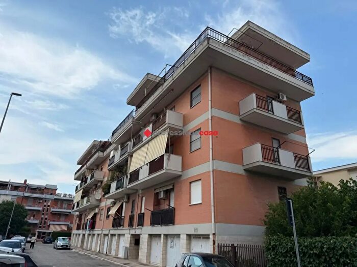 Appartamento quadrilocale in vendita in Via Francesco Compagna, Foggia