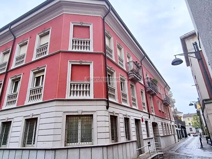 Appartamento trilocale in vendita in Via XXIV Maggio, Desio