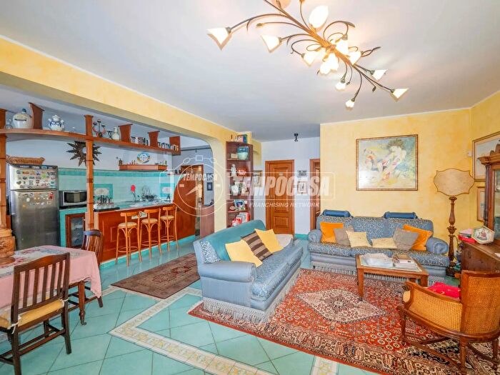 Appartamento trilocale in vendita in Strada Panoramica dello Stretto, Messina