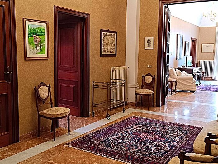 Appartamento quadrilocale in affitto in Via Roma, Centro Storico, Terracina