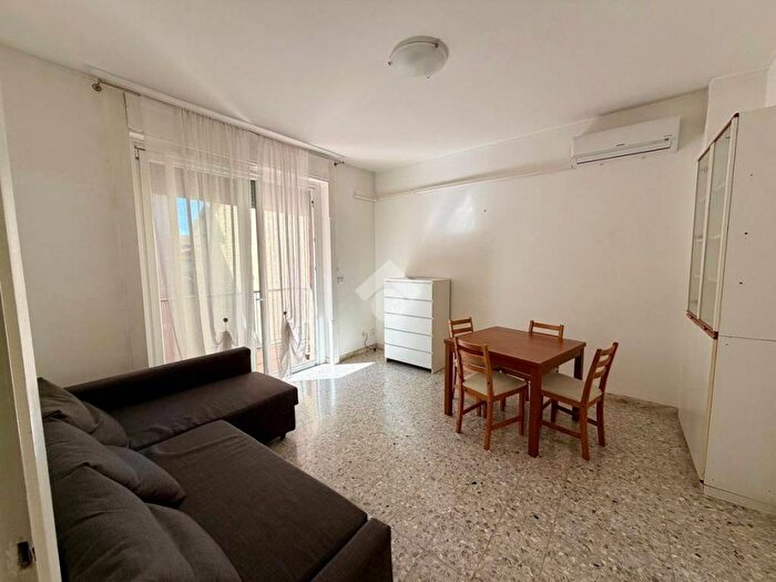 Appartamento bilocale in affitto in Via Savona, Solari, Milano