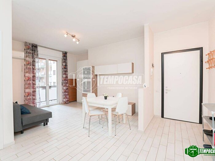 Appartamento bilocale in affitto in Via Lanfranco della Pila, Niguarda, Milano