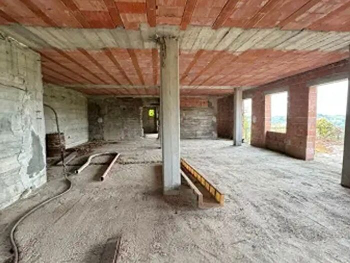 Casa con 6 locali in vendita in Via De Rossi, Trisobbio