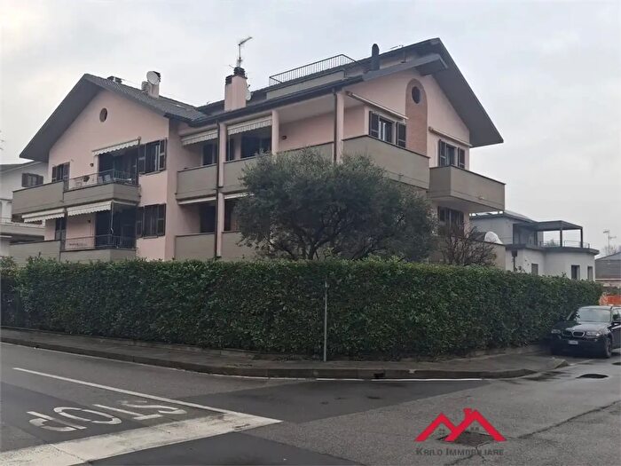 Appartamento trilocale in vendita in Cernusco Sul Naviglio