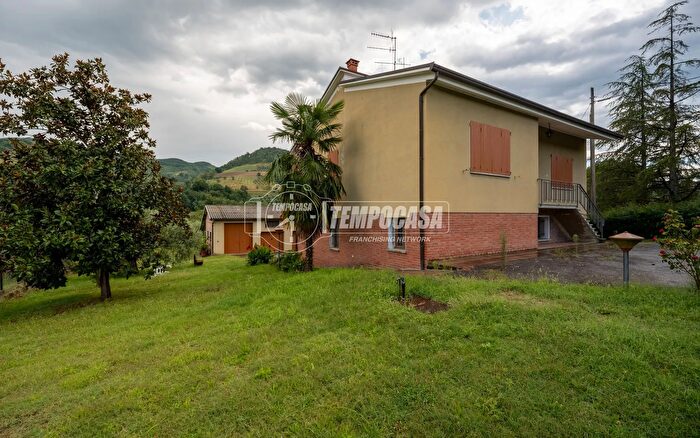Casa con 7 locali in vendita in Via Suor Teresa Brenti, Brisighella
