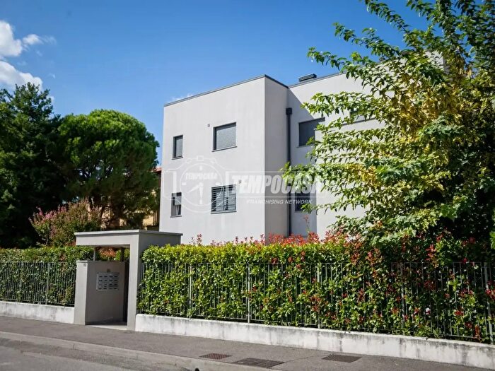 Appartamento quadrilocale in vendita in Via Alfonso Casati, Arcore