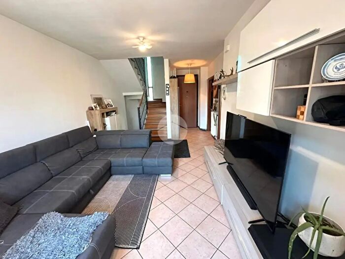 Casa quadrilocale in vendita in Via Aldo Moro, Casier