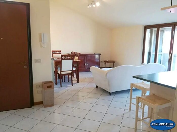 Appartamento trilocale in affitto in Viareggio