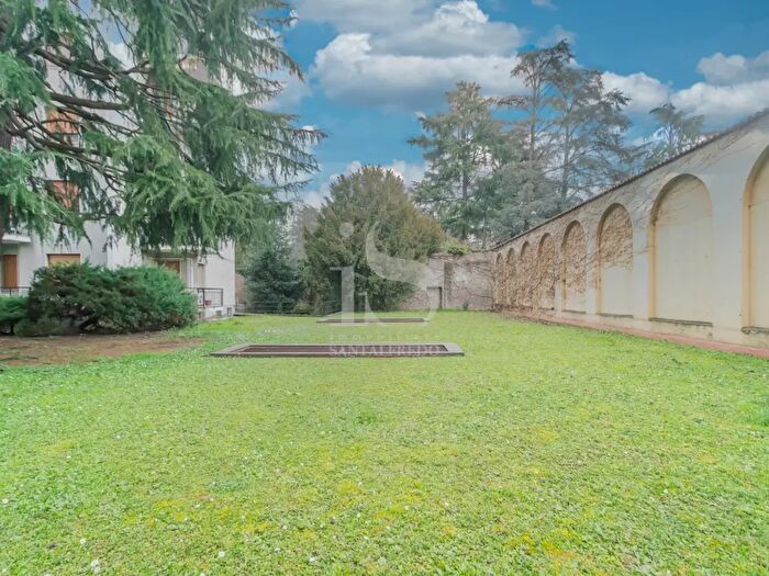 Appartamento trilocale in vendita in Via Largo Pontida, Vimercate