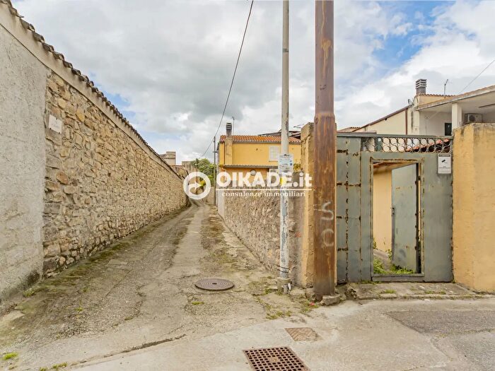 Casa con 5 locali in vendita in Via Billia, Ortacesus