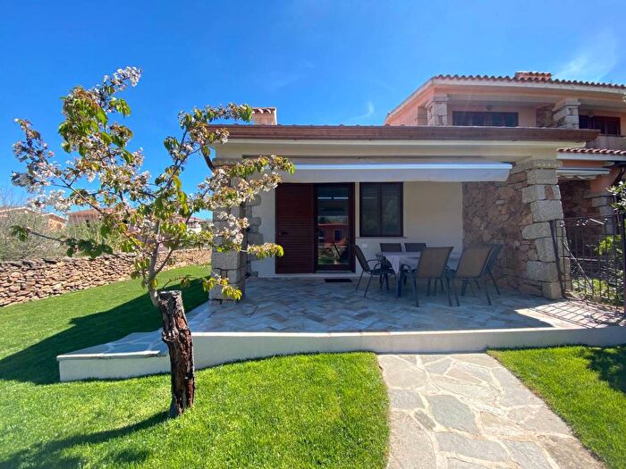 Casa quadrilocale in affitto in Via del Tirreno, Centro, San Teodoro