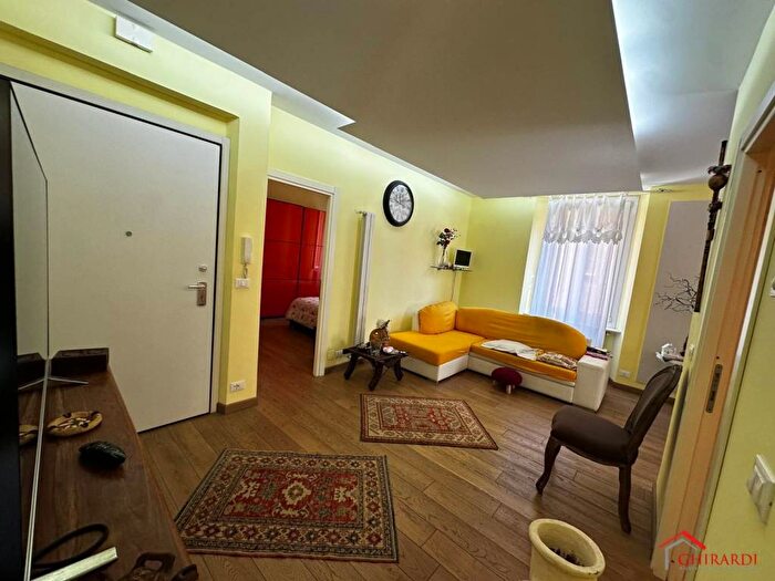 Appartamento trilocale in affitto in Viale Villini Rollino, Sestri Ponente, Genova