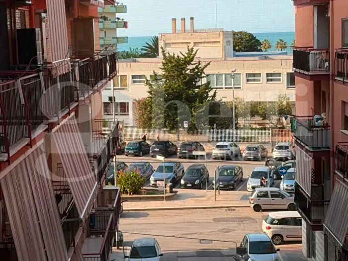 Appartamento trilocale in vendita in Via Salvatore Prascina, Barletta