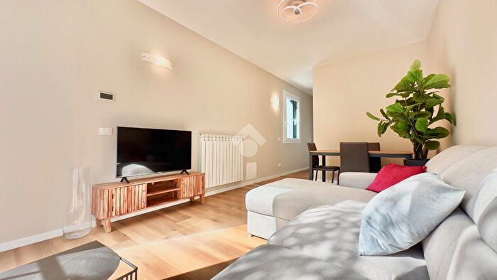 Appartamento trilocale in vendita in Via Ugo La Malfa, Novi Ligure