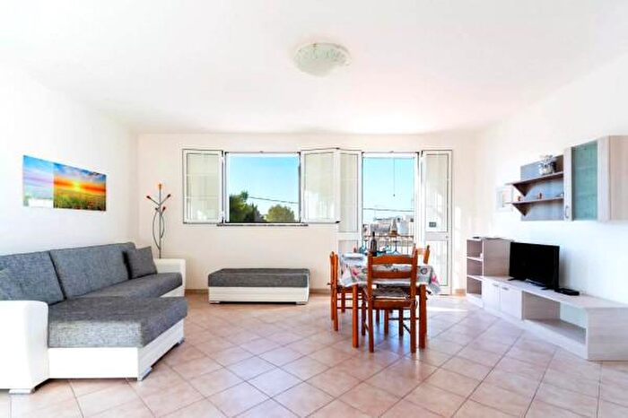 Appartamento quadrilocale in affitto in Via Giovanni Giusti, Castrignano Del Capo