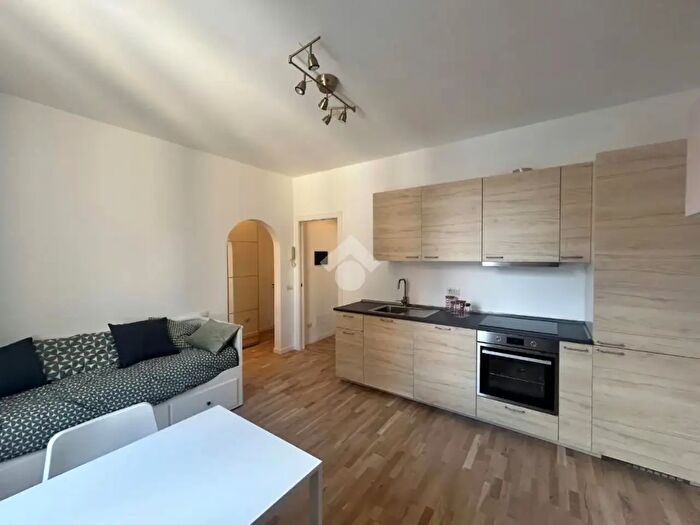 Appartamento monolocale in vendita in Via Sibari, Milano