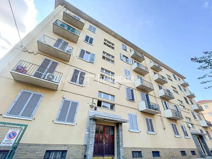 Appartamento quadrilocale in vendita in Corso Grosseto, Torino